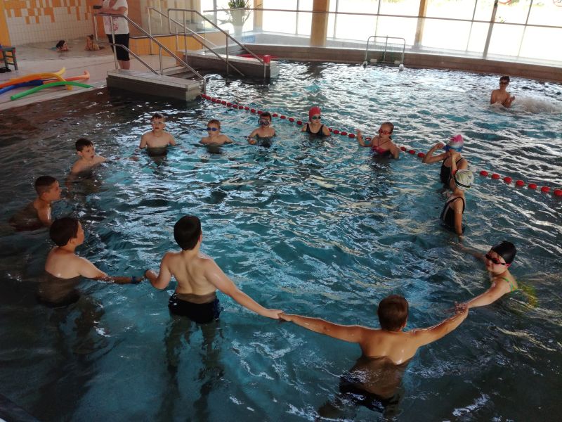 Projekt “Umiem pływać” – nauka pływania!
