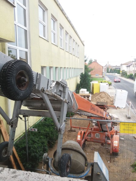 Rozbudowa i przebudowa budynku Zespołu Szkół w Lubiewie